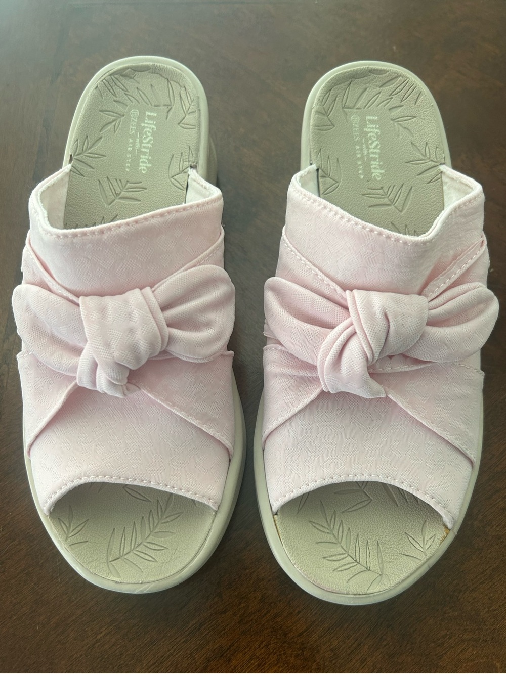 Bzees LifeStride Smile Bright Cotton Pink Knotted Slide Wedge Sandals Women 7.5